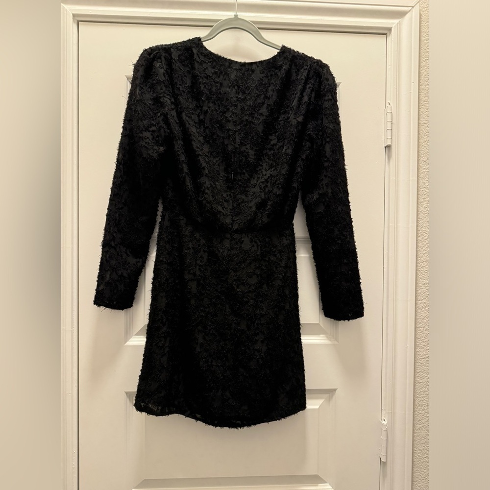 WAYF Rae Puff Sleeve Rouche Textured Mini - Picture 2 of 4